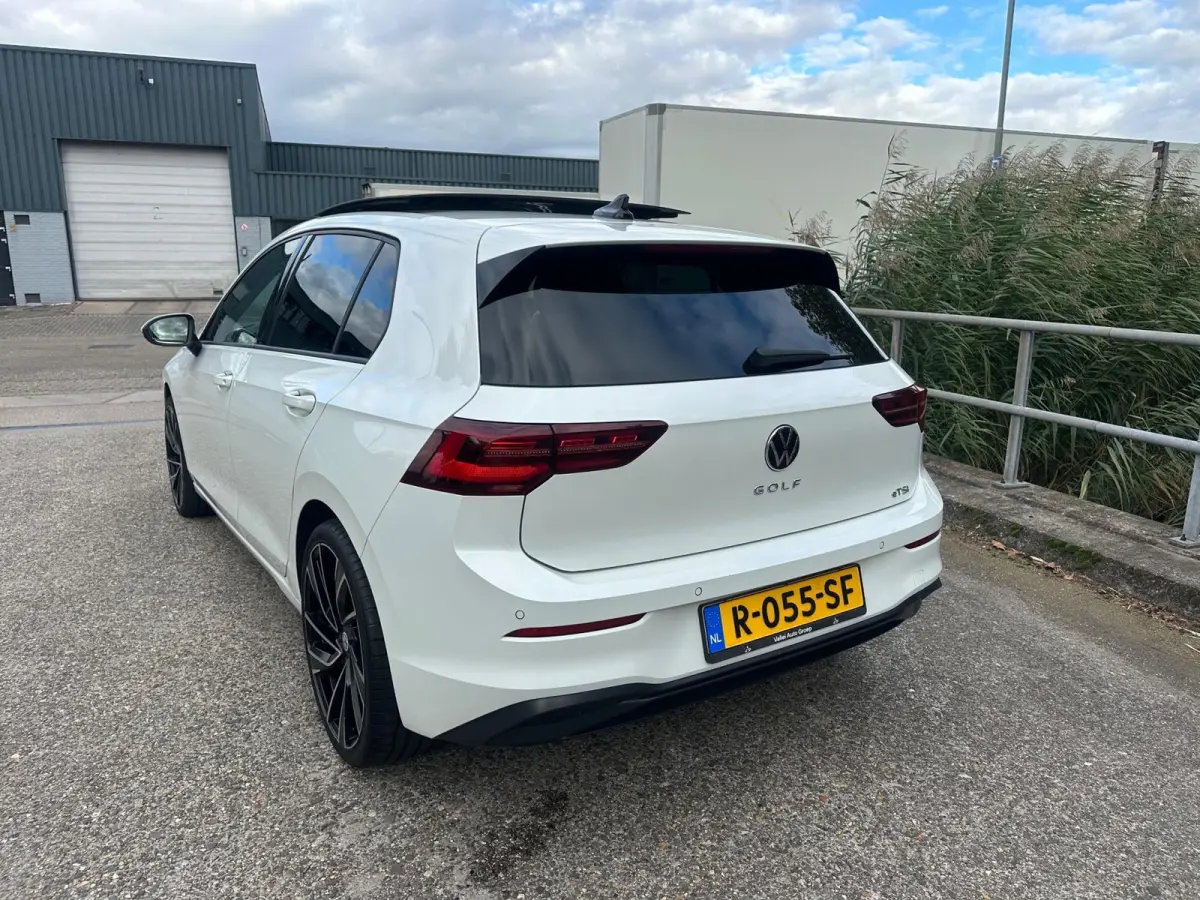 ETSI Life Business!2022 Panodak!IQ-Light!Camera!19"LM.velgen!