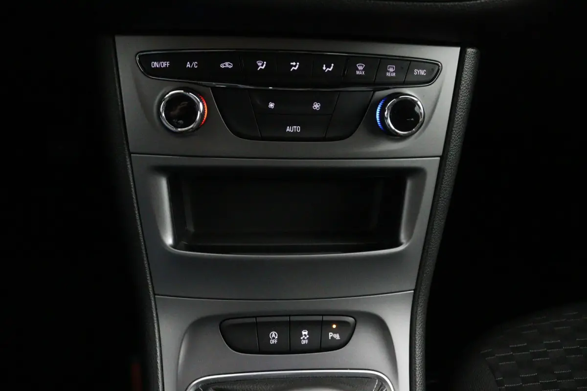 1.2 Edition*NAVI*ECC*CRUISE*CAMERA*TEL*