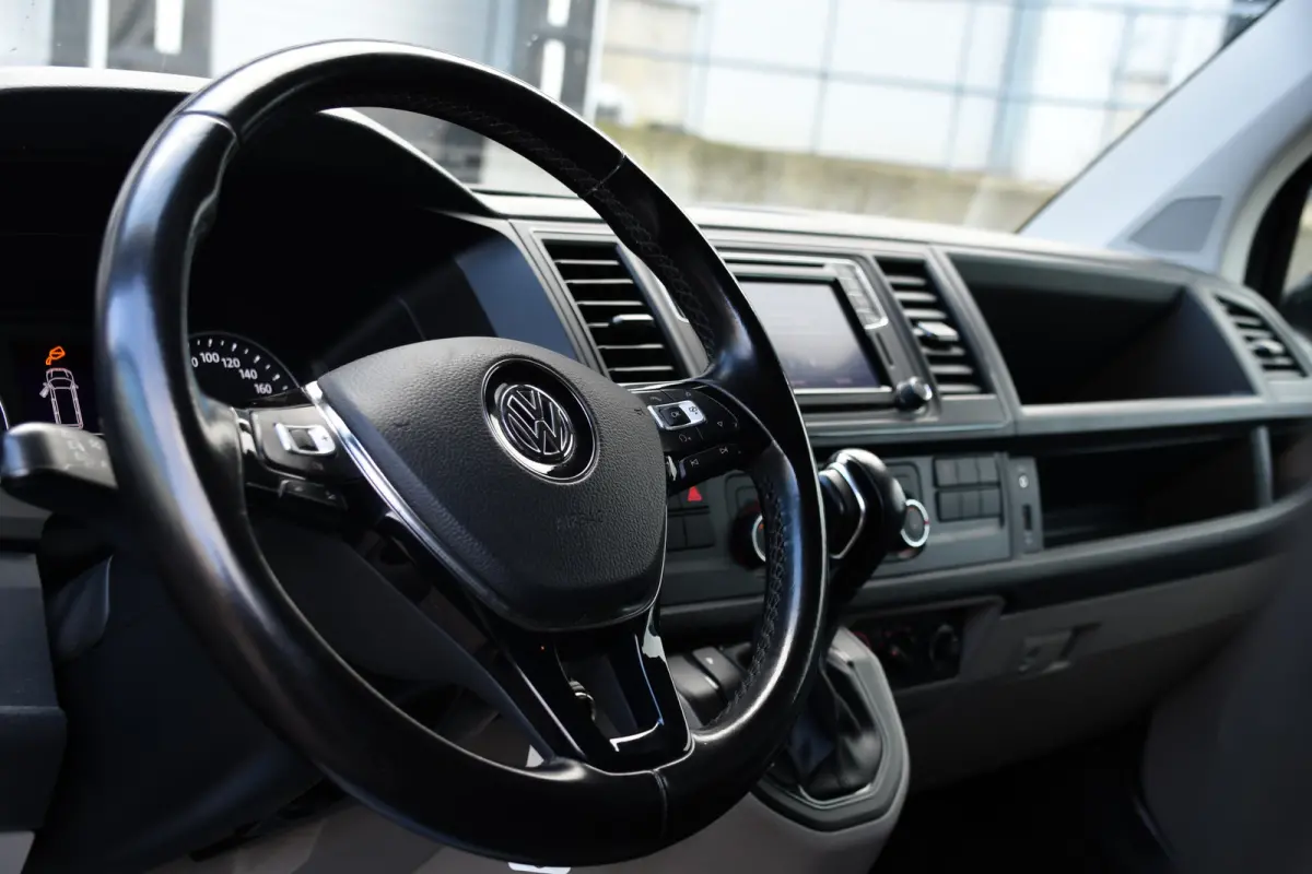 2.0 TDI L2H1 DC 4Motion Highline Black Edition Camera, Cruise, Automaat, Multimedia, 204Pk, 2 x schuifdeur, LED, Uniek!