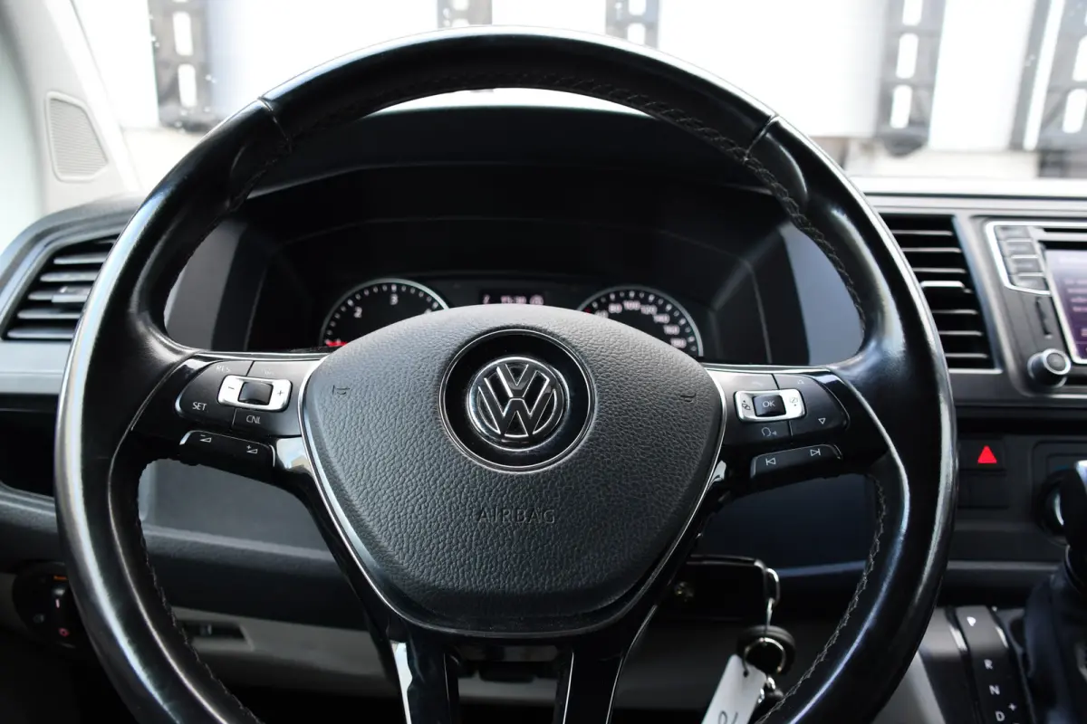 2.0 TDI L2H1 DC 4Motion Highline Black Edition Camera, Cruise, Automaat, Multimedia, 204Pk, 2 x schuifdeur, LED, Uniek!