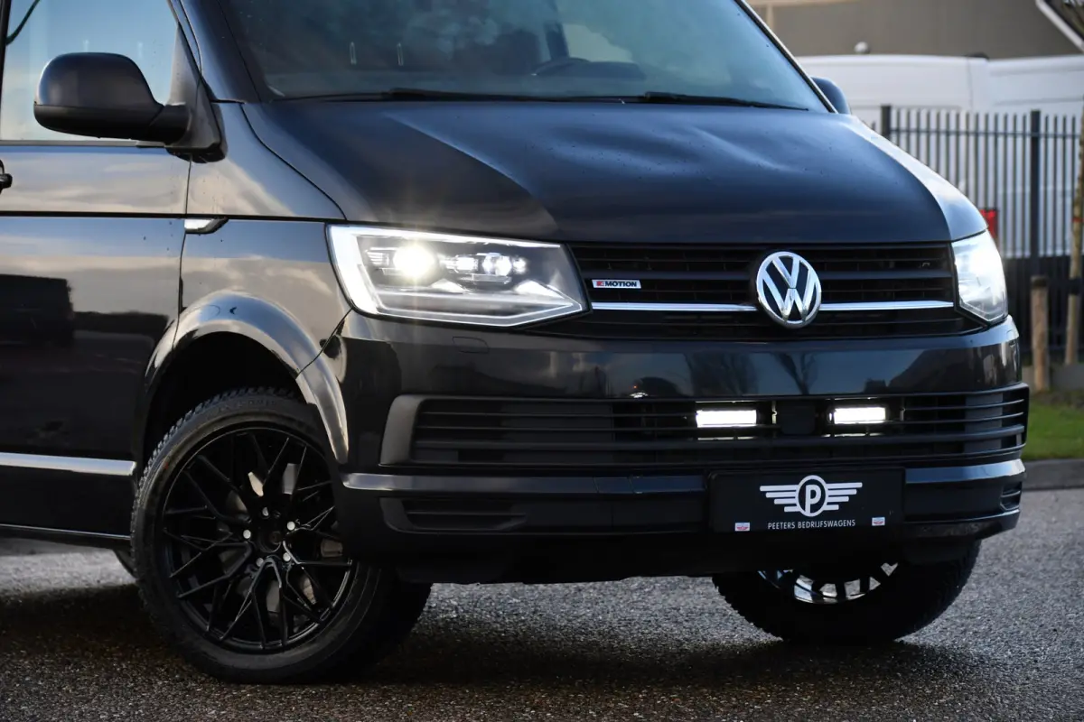2.0 TDI L2H1 DC 4Motion Highline Black Edition Camera, Cruise, Automaat, Multimedia, 204Pk, 2 x schuifdeur, LED, Uniek!