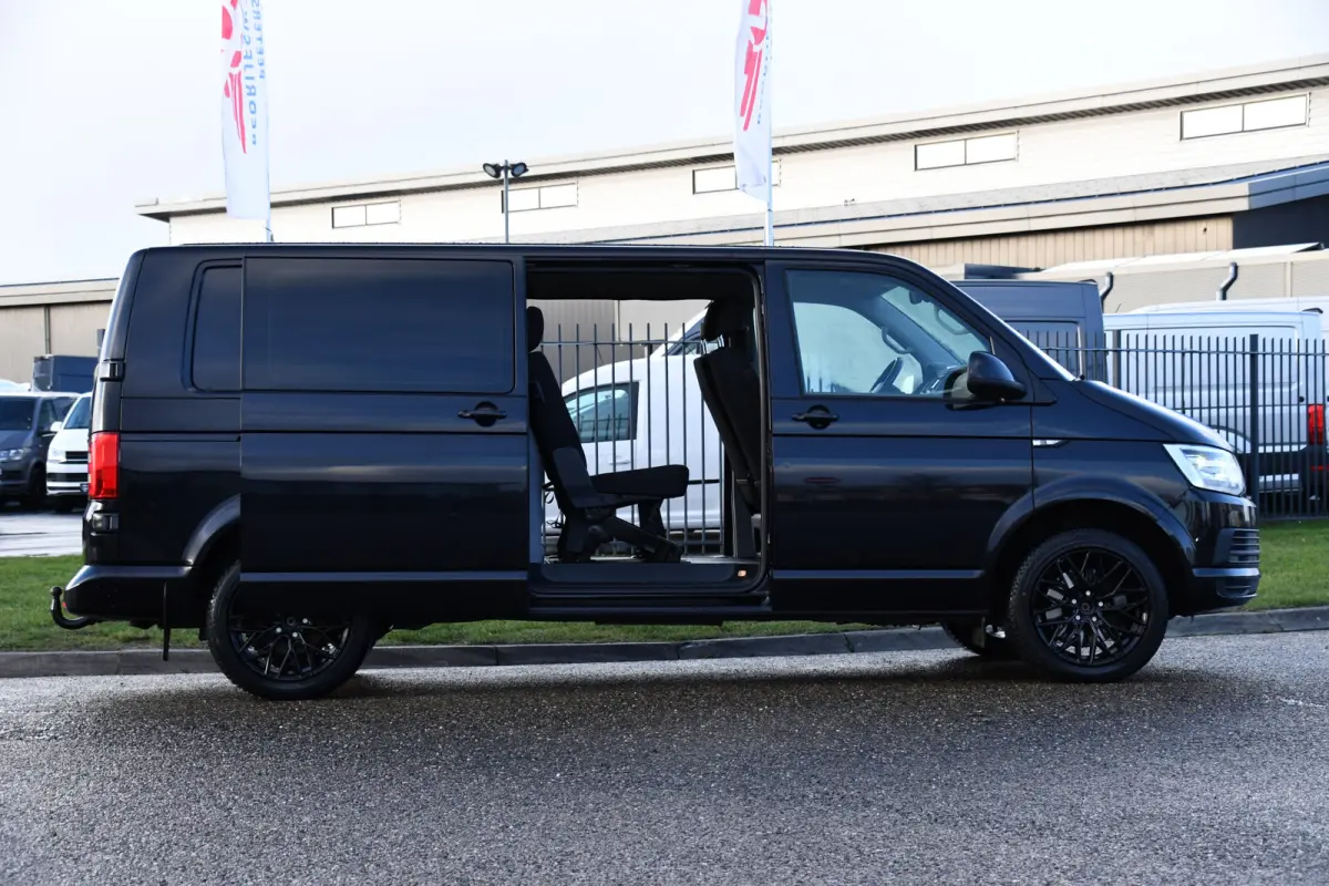 2.0 TDI L2H1 DC 4Motion Highline Black Edition Camera, Cruise, Automaat, Multimedia, 204Pk, 2 x schuifdeur, LED, Uniek!