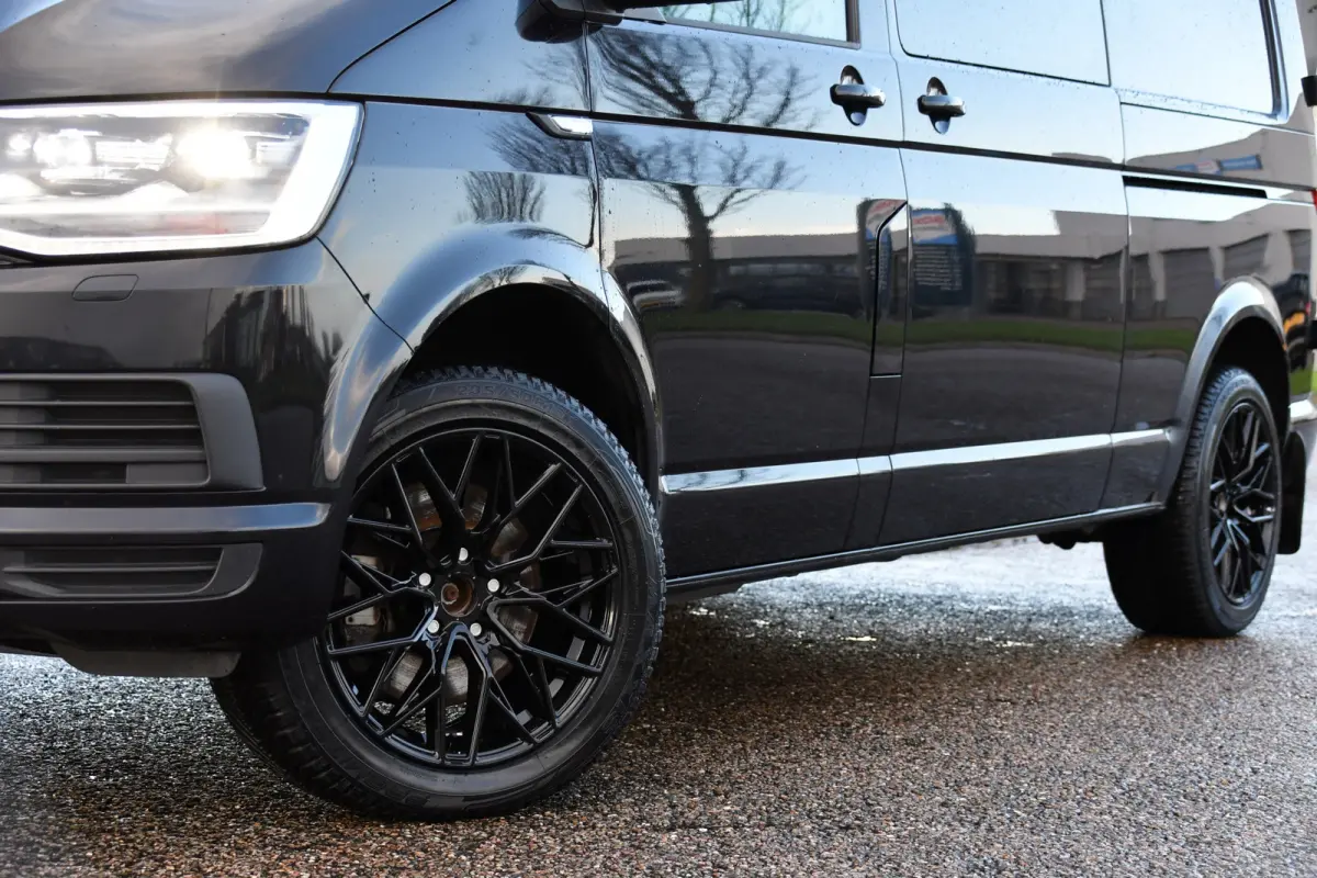 2.0 TDI L2H1 DC 4Motion Highline Black Edition Camera, Cruise, Automaat, Multimedia, 204Pk, 2 x schuifdeur, LED, Uniek!