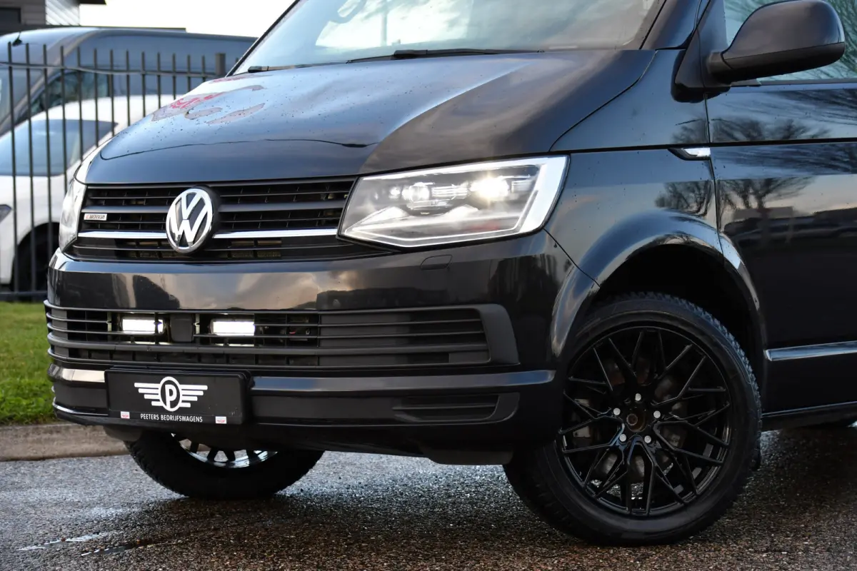 2.0 TDI L2H1 DC 4Motion Highline Black Edition Camera, Cruise, Automaat, Multimedia, 204Pk, 2 x schuifdeur, LED, Uniek!