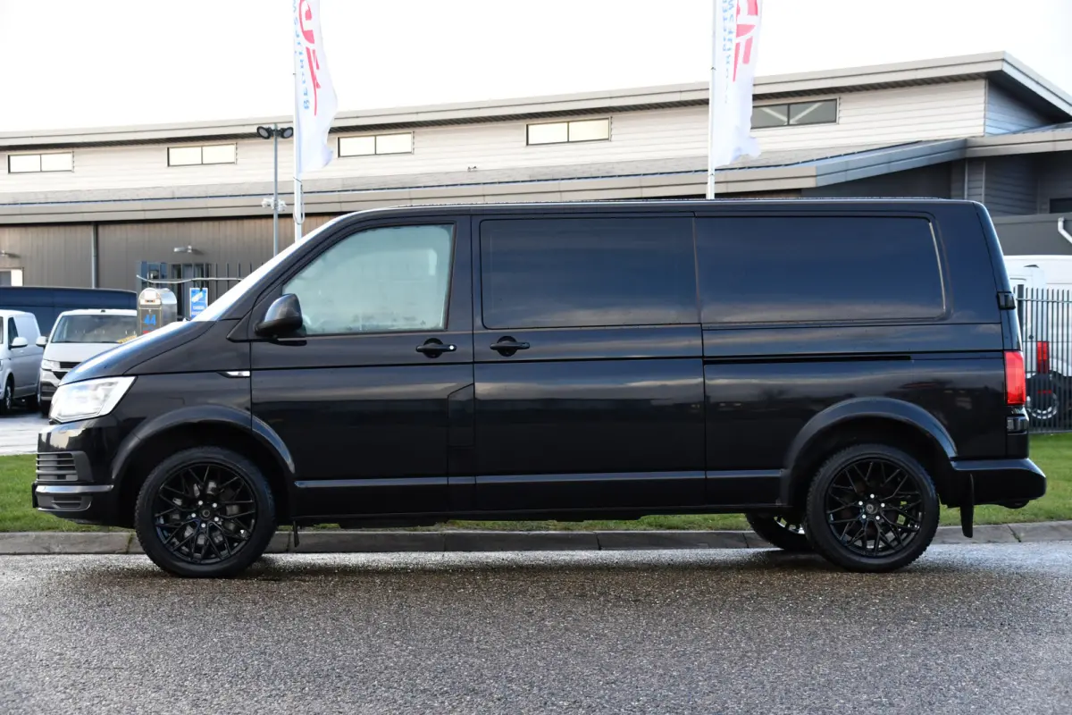 2.0 TDI L2H1 DC 4Motion Highline Black Edition Camera, Cruise, Automaat, Multimedia, 204Pk, 2 x schuifdeur, LED, Uniek!