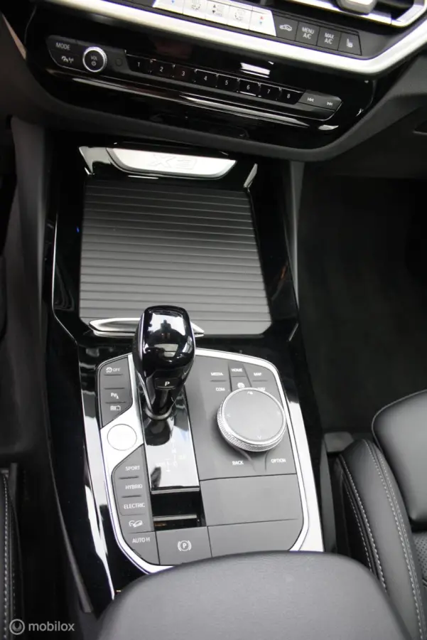 High Exe. M Sport. Pano. xDrive30e High Exe. M Sport. Pano.