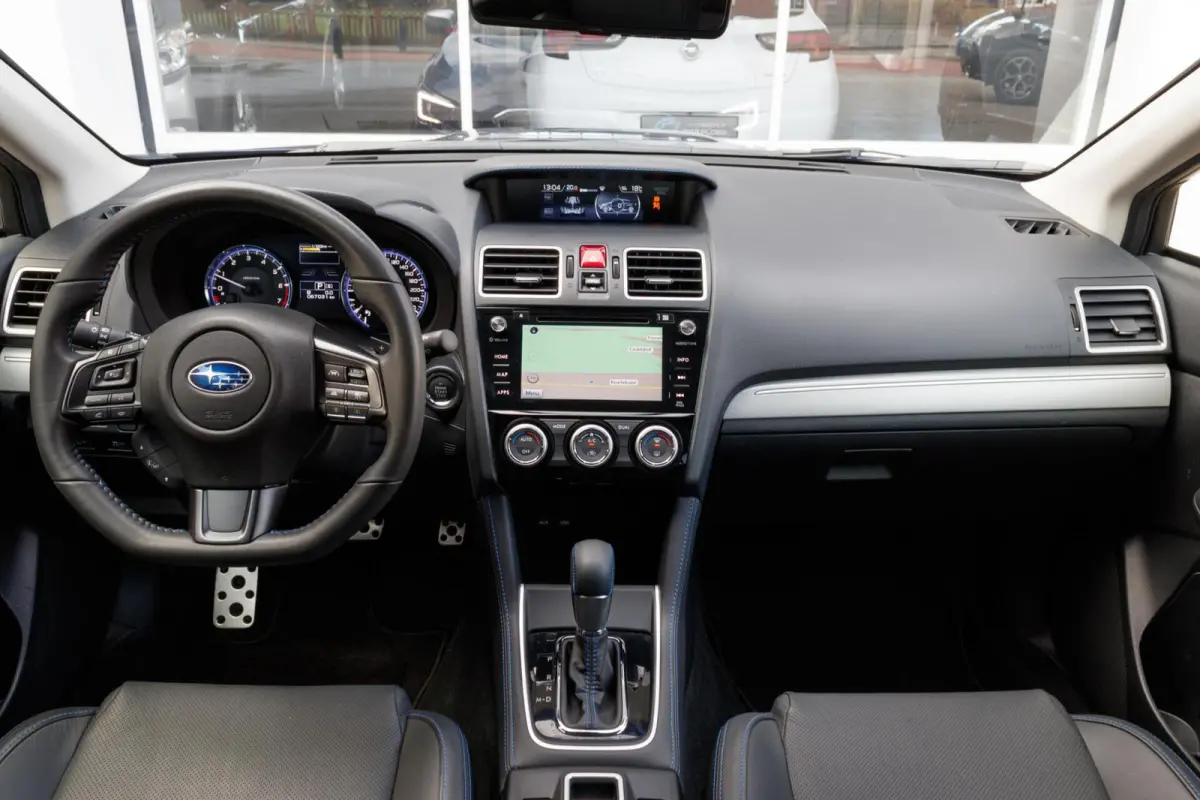 1.6 GT-S Premium | Eyesight | Navigatie | Lederen bekleding |