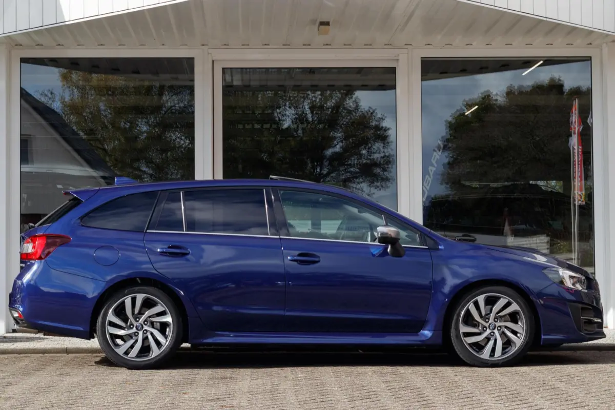 1.6 GT-S Premium | Eyesight | Navigatie | Lederen bekleding |
