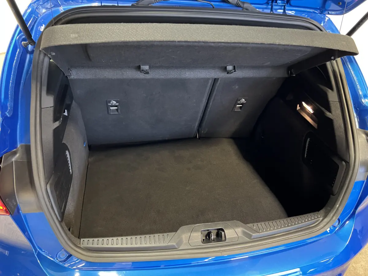 1.0 EcoBoost Hybrid ST Line | Navigatie/Android/Apple Carplay | LM Velgen 17" | Parkeersensoren Voor en Achter | Cruise Control | Airco |