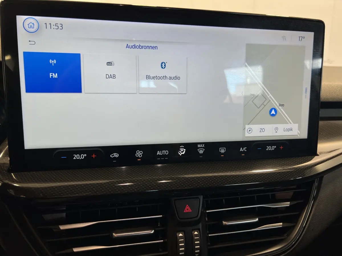 1.0 EcoBoost Hybrid ST Line | Navigatie/Android/Apple Carplay | LM Velgen 17" | Parkeersensoren Voor en Achter | Cruise Control | Airco |