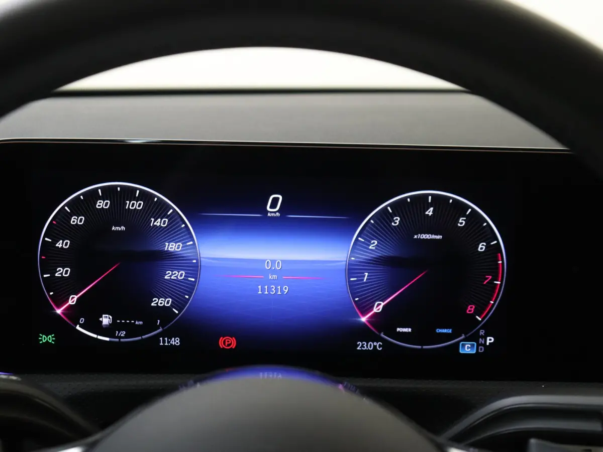 A180 Star Edition Luxury Line - Achteruitrijcamera - Stoelverwarming - Carplay - Thermotronic