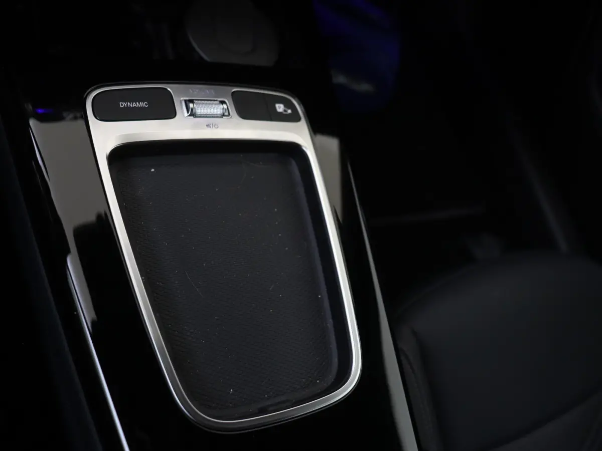 A180 Star Edition Luxury Line - Achteruitrijcamera - Stoelverwarming - Carplay - Thermotronic