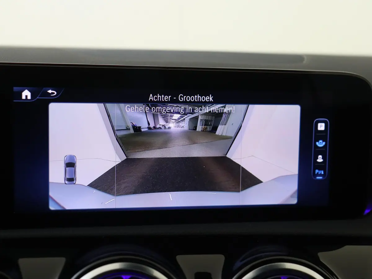 A180 Star Edition Luxury Line - Achteruitrijcamera - Stoelverwarming - Carplay - Thermotronic