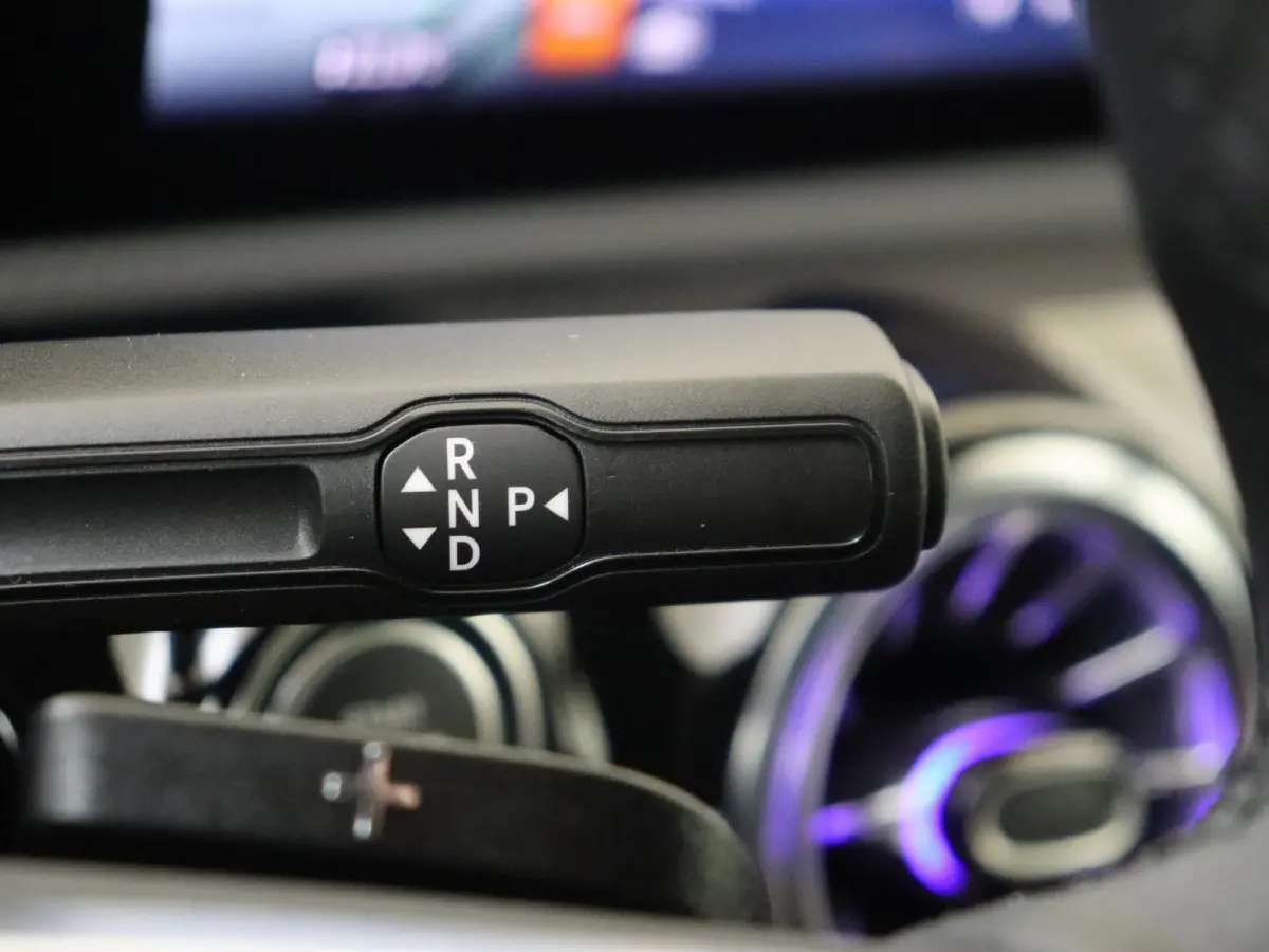 A180 Star Edition Luxury Line - Achteruitrijcamera - Stoelverwarming - Carplay - Thermotronic