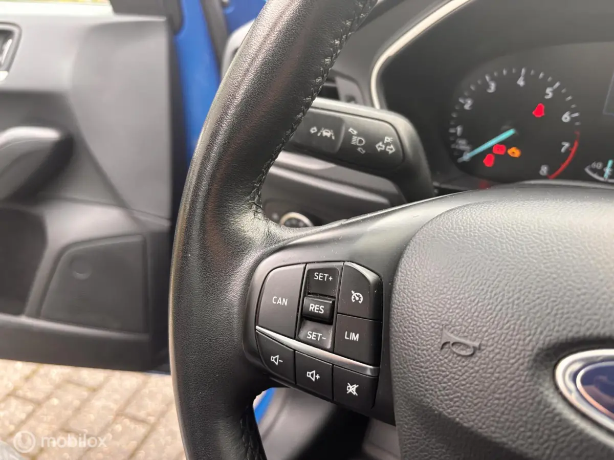 1.0 EcoBoost Trend Edition Business