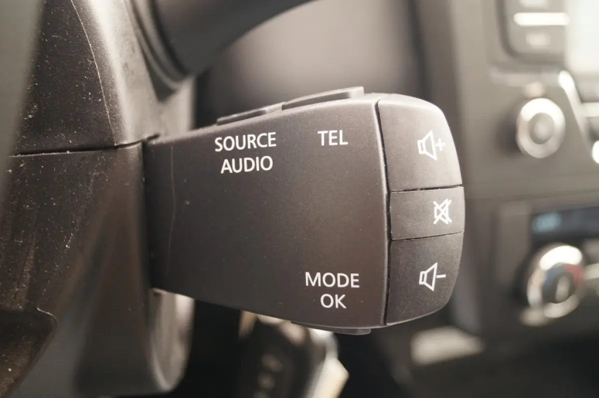 1.3 TCe 140pk Life -AIRCO-CRUISE-TREKHAAK-