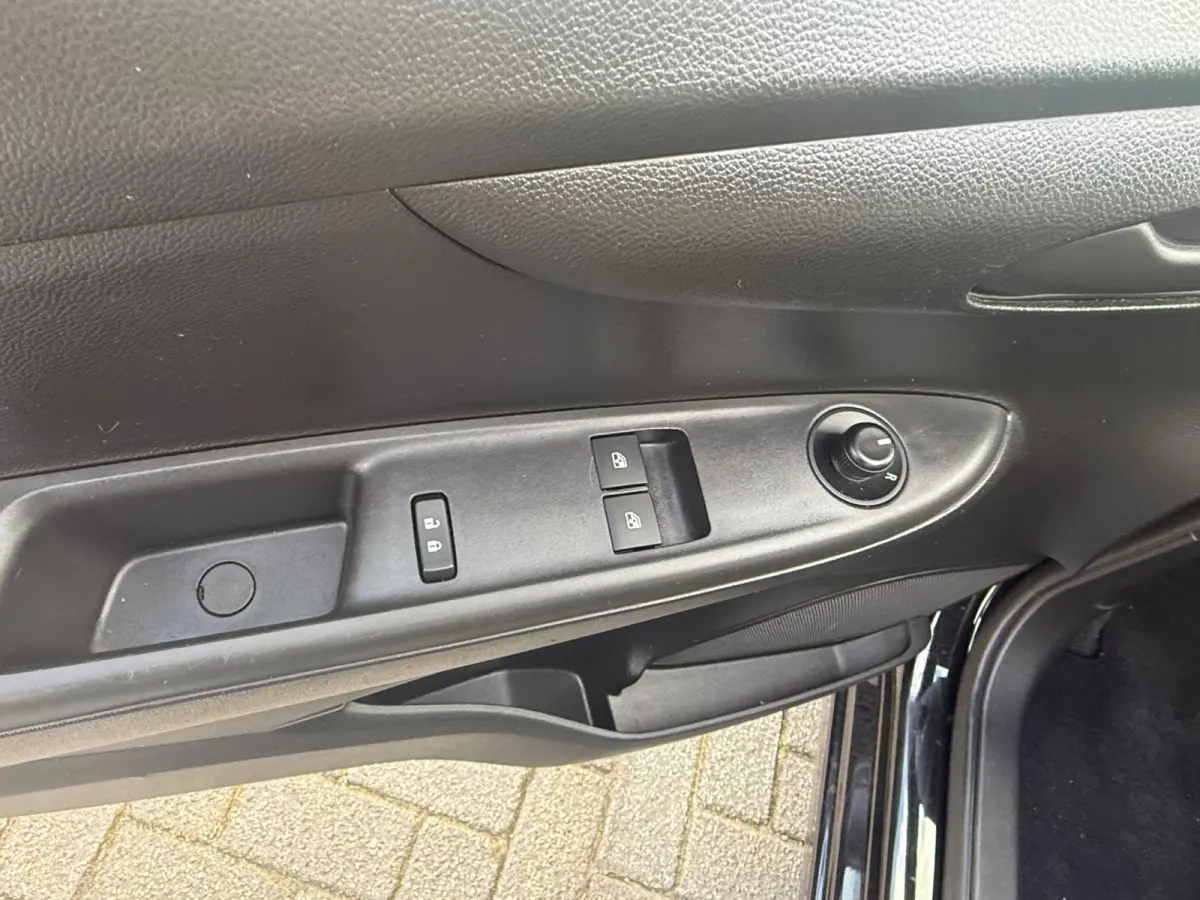 1.0 ecoFLEX 120 Jaar Edition, Cruise control,Airco,Bluetooth telefoonvoorbereiding,Stuurbekrachtiging