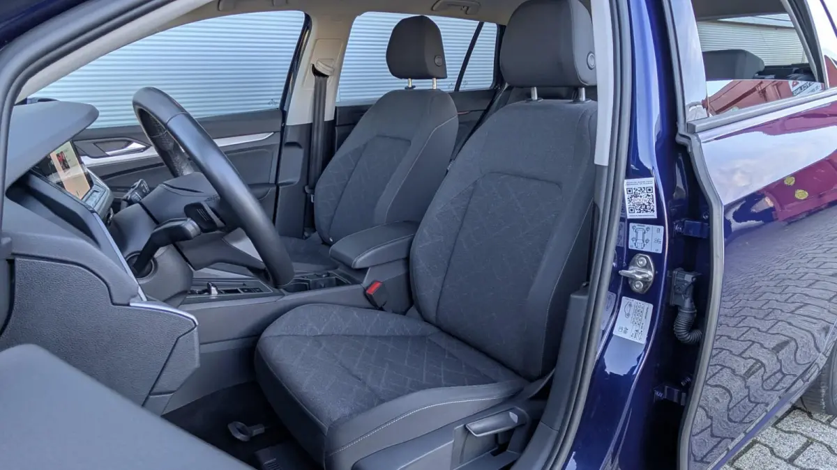 1.0 eTSI 115pk DSG Life | Navigatie | Getint Glas | Adaptive Cruise | DAB