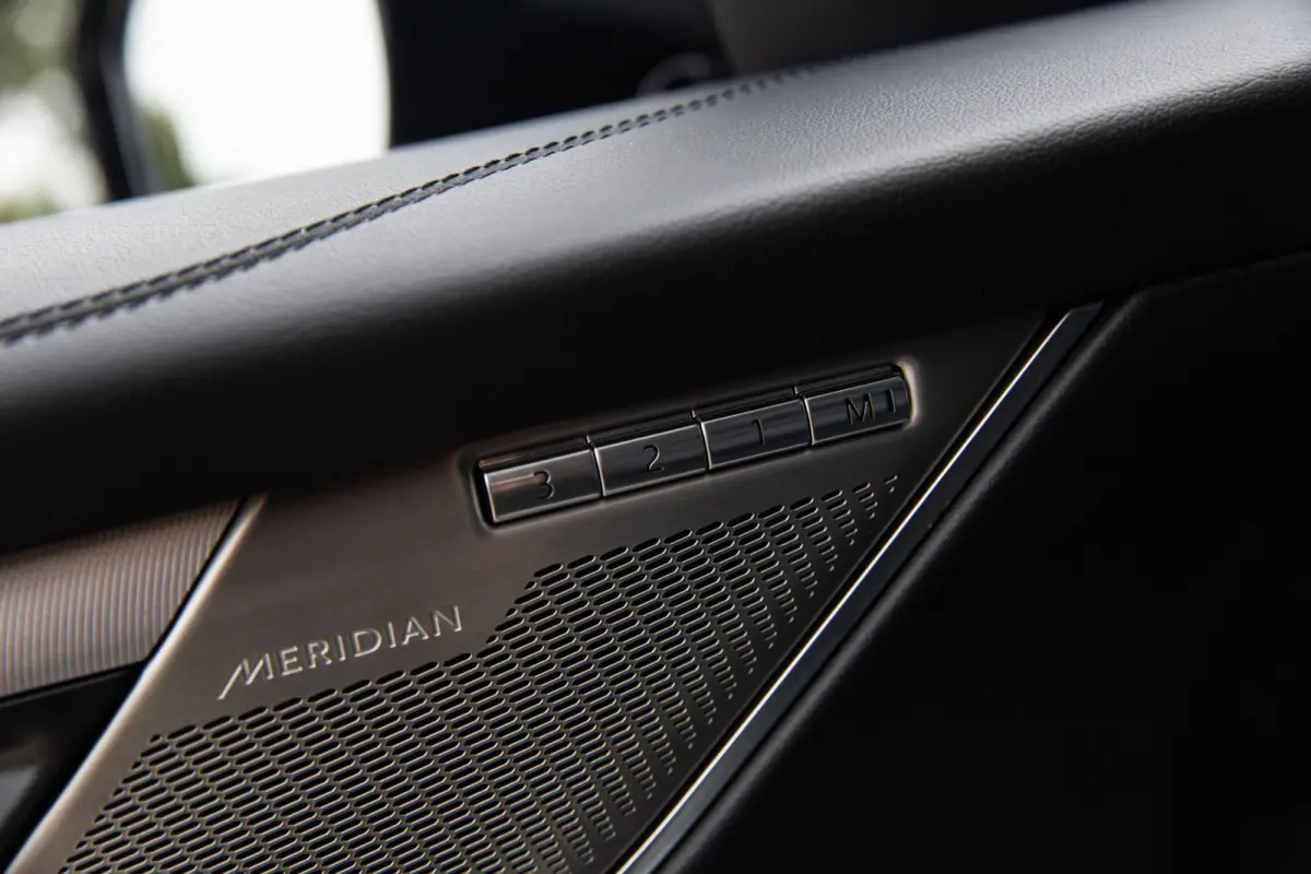 2.0 P400e PHEV R-Dynamic SE , Panoramadak, Meridian, Head-up Display