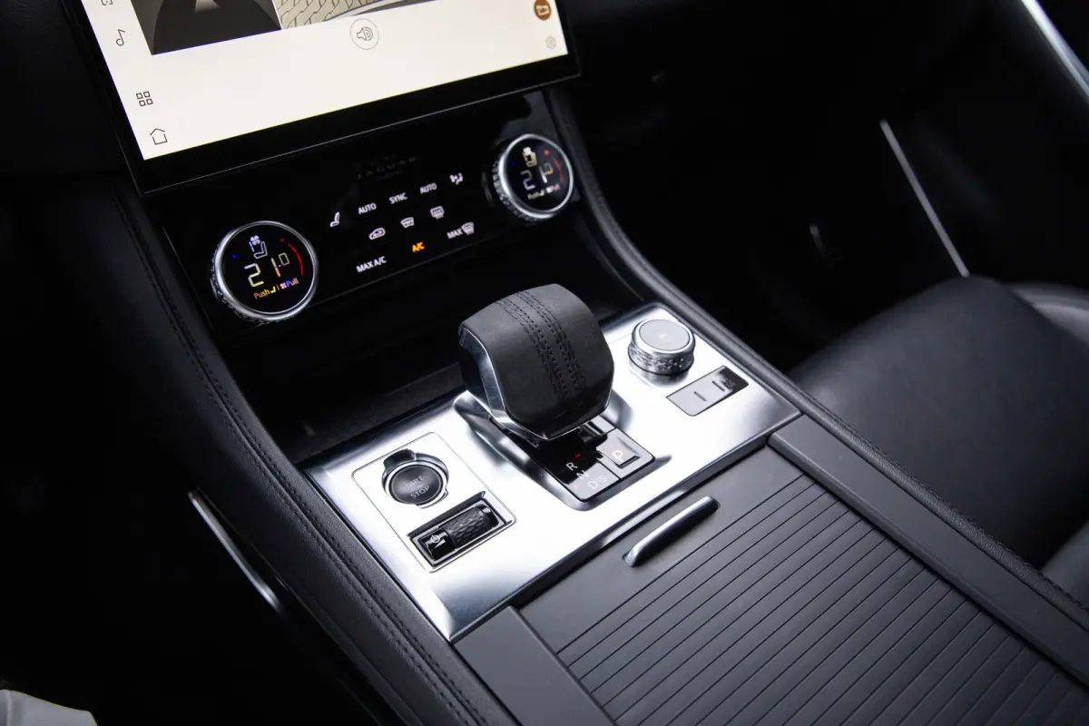 2.0 P400e PHEV R-Dynamic SE , Panoramadak, Meridian, Head-up Display