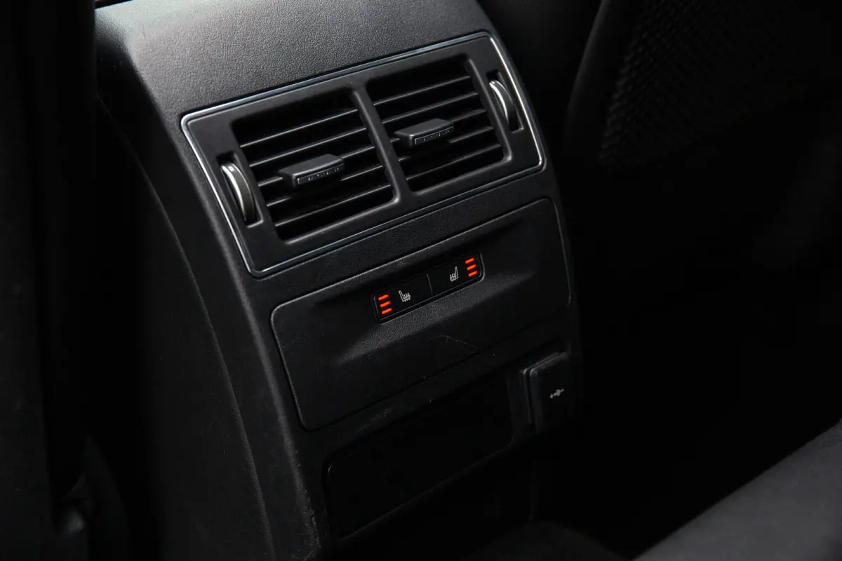 2.0 P400e PHEV R-Dynamic SE , Panoramadak, Meridian, Head-up Display