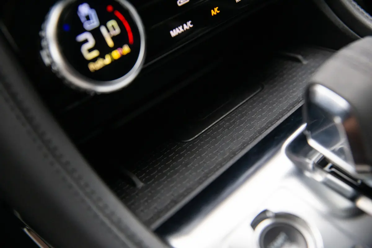 2.0 P400e PHEV R-Dynamic SE , Panoramadak, Meridian, Head-up Display