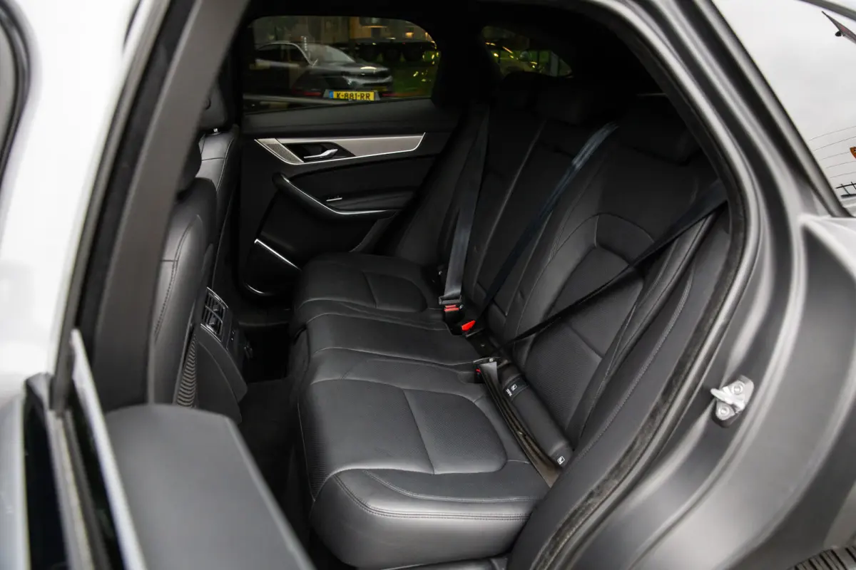 2.0 P400e PHEV R-Dynamic SE , Panoramadak, Meridian, Head-up Display