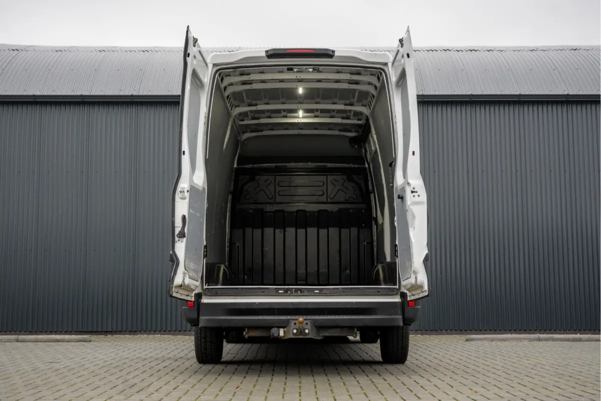 35S14V 2.3 L2H2 | 136 PK | Cruise | Airco | 3500 KG Trekgewicht