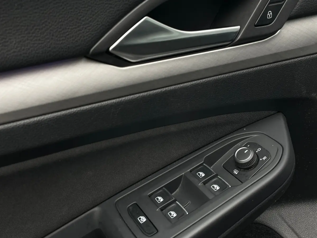 1.5 TSI Life|VIRTUALCOCKPIT|STOELVRM|STUURVRM|ADAPT.CRUISE|17INCH|APPLECARPLAY|AMBIENTLIGHT|PARK.SNRS|LED|