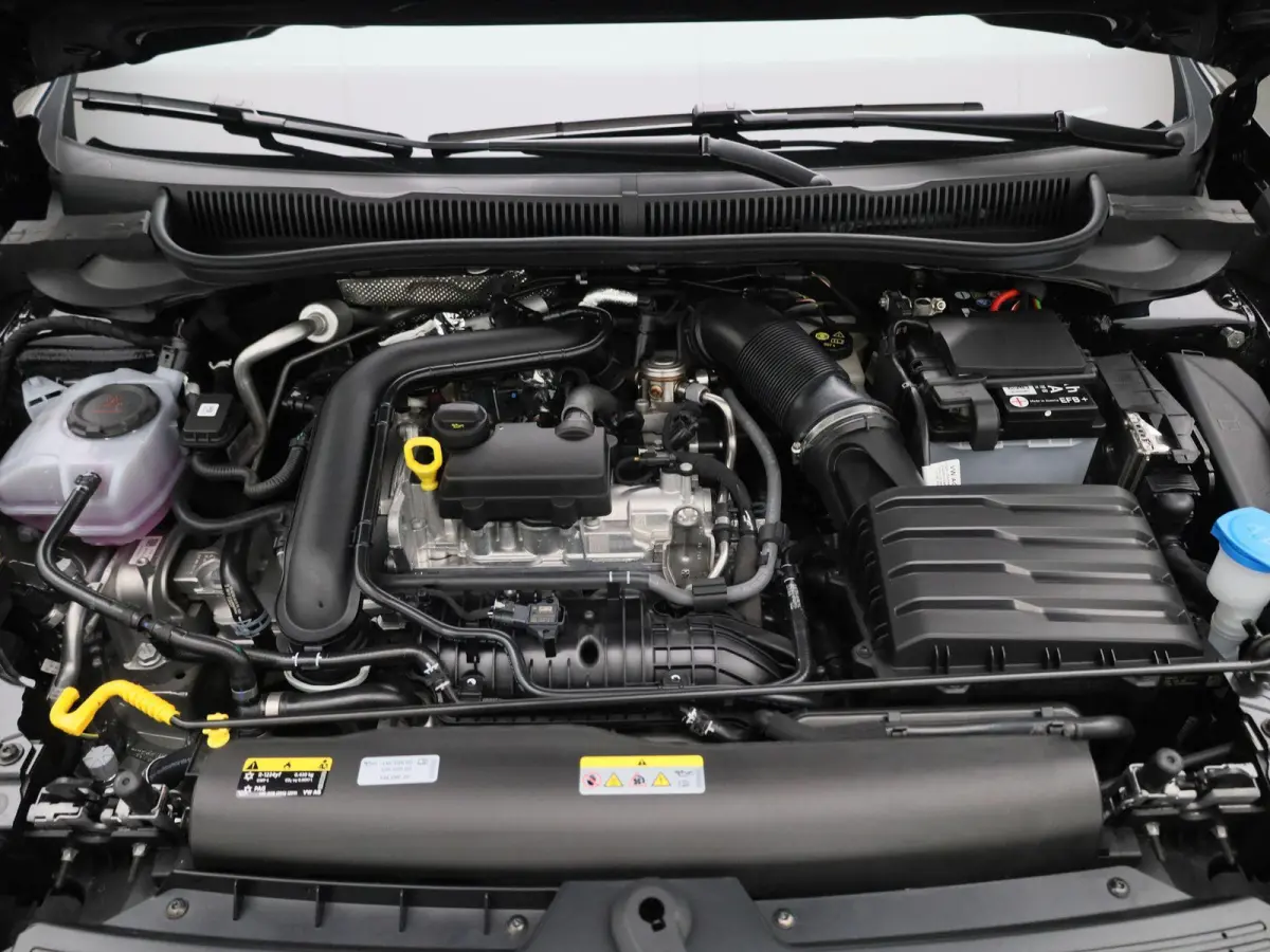 1.0 TSI Life Edition 116 PK| Trekhaak | Stoelverwarming voor | Apple Carplay | Android Auto | Achteruitrij Camera | Parkeersensoren achter