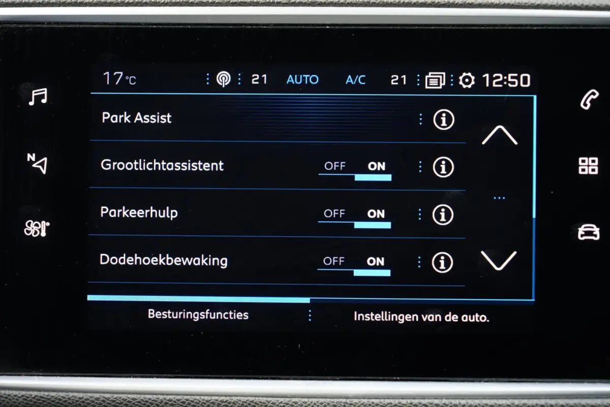 1.2 PureTech Allure Pack, ACC, keyless, cam.