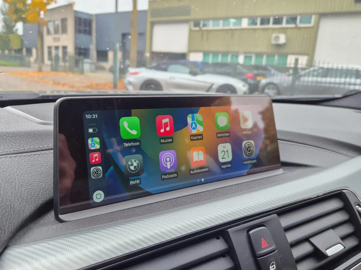M Sport Panorama Apple CarPlay Elk. Trekhaak 6WB Dig. dash NAP NBT EVO Navi Draadloos lader