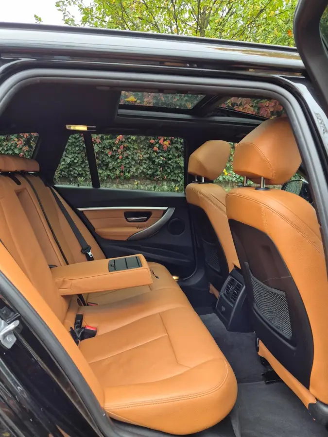 M Sport Panorama Apple CarPlay Elk. Trekhaak 6WB Dig. dash NAP NBT EVO Navi Draadloos lader