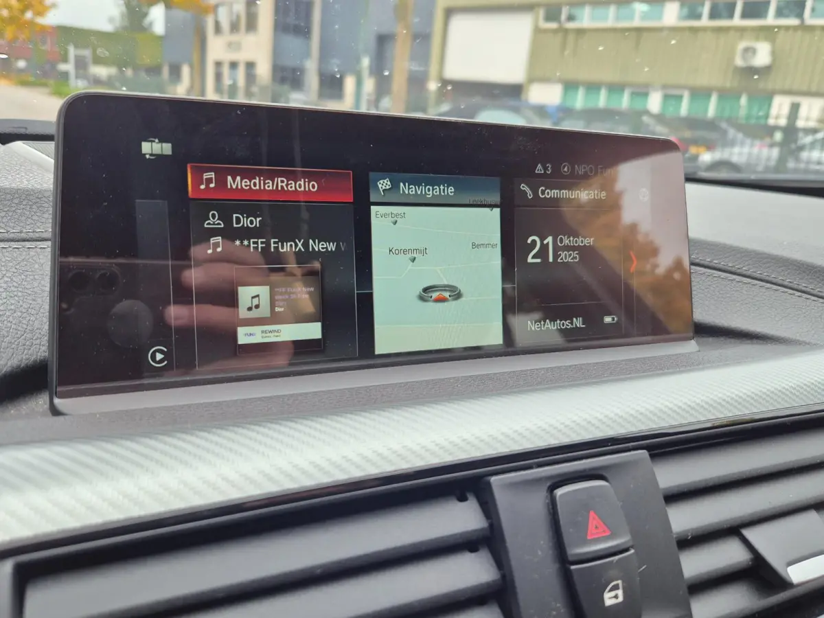 M Sport Panorama Apple CarPlay Elk. Trekhaak 6WB Dig. dash NAP NBT EVO Navi Draadloos lader