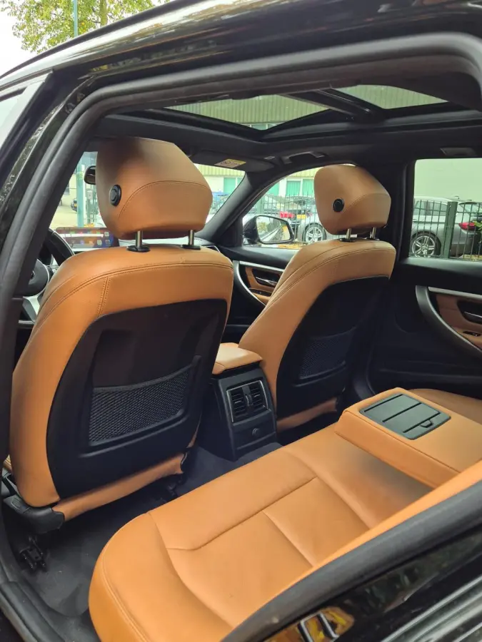 M Sport Panorama Apple CarPlay Elk. Trekhaak 6WB Dig. dash NAP NBT EVO Navi Draadloos lader