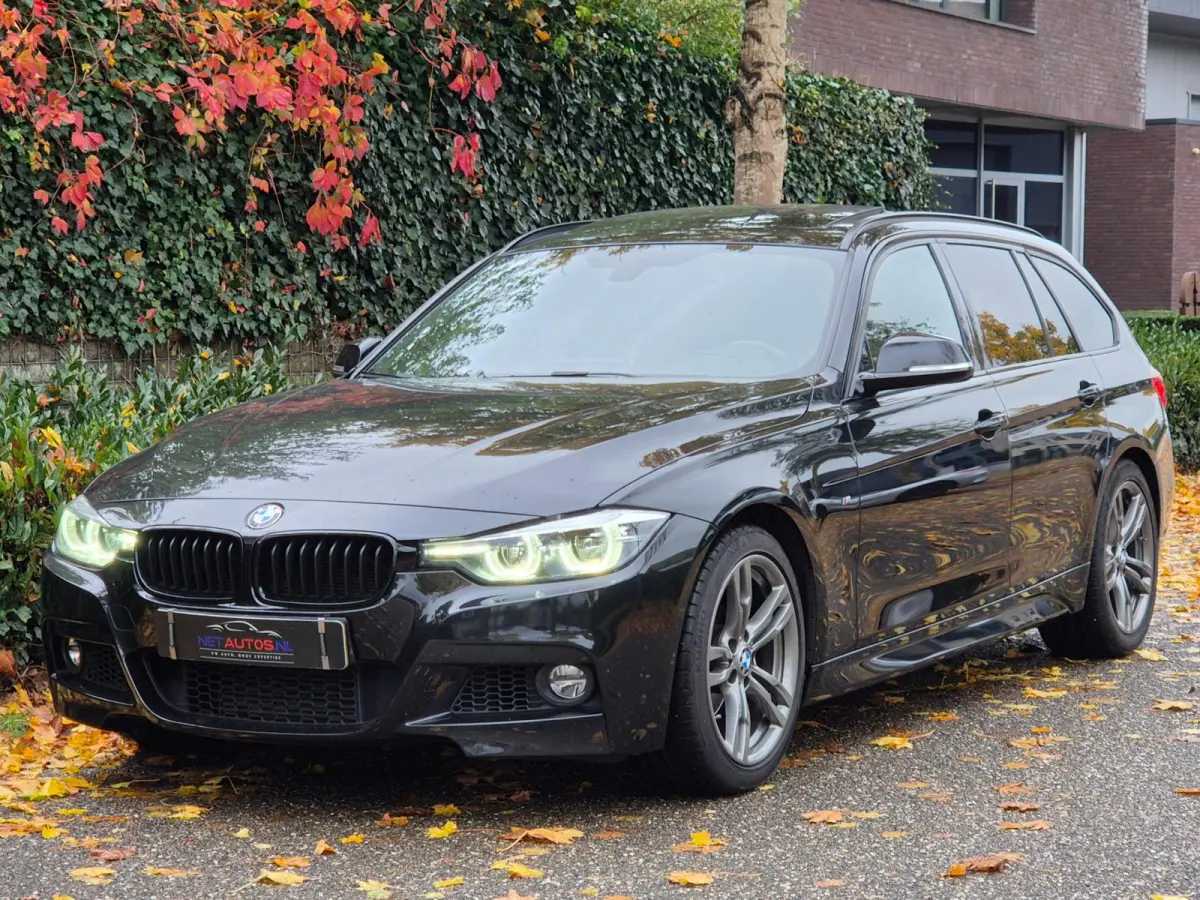 M Sport Panorama Apple CarPlay Elk. Trekhaak 6WB Dig. dash NAP NBT EVO Navi Draadloos lader