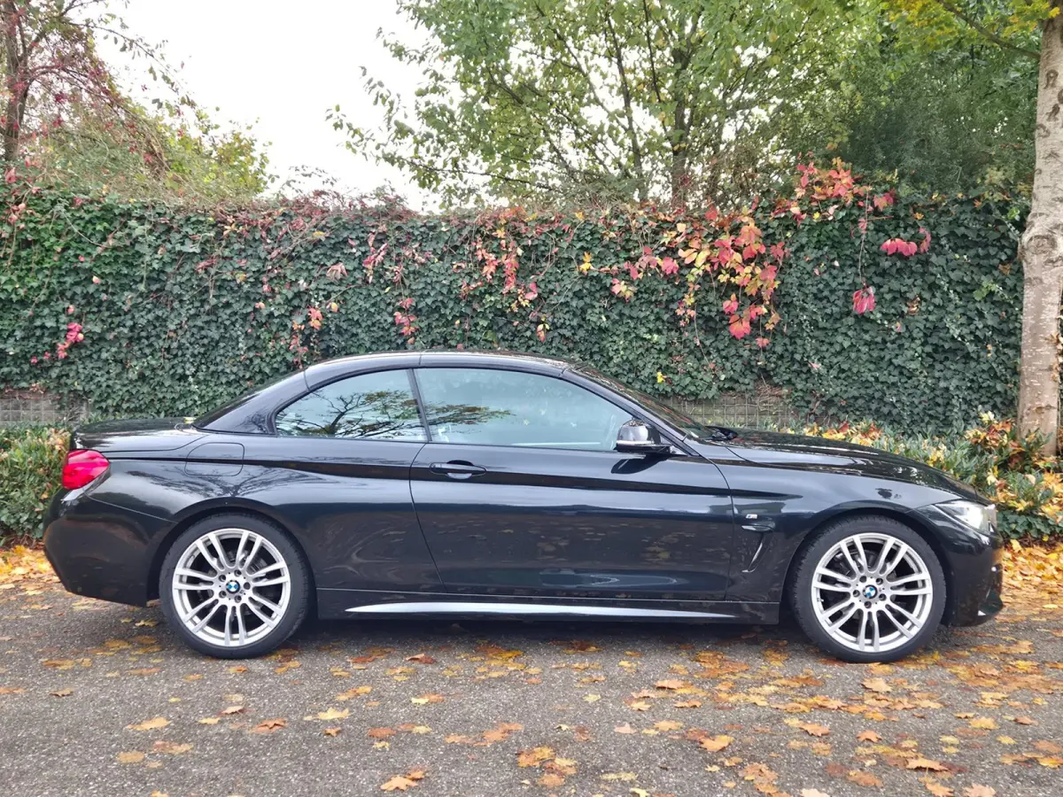 420i M Sport High Executive Cabrio Dig. Dash Apple CarPlay Elek.Stoelen Nbt Evo GR Navi Leder Zwart NAP