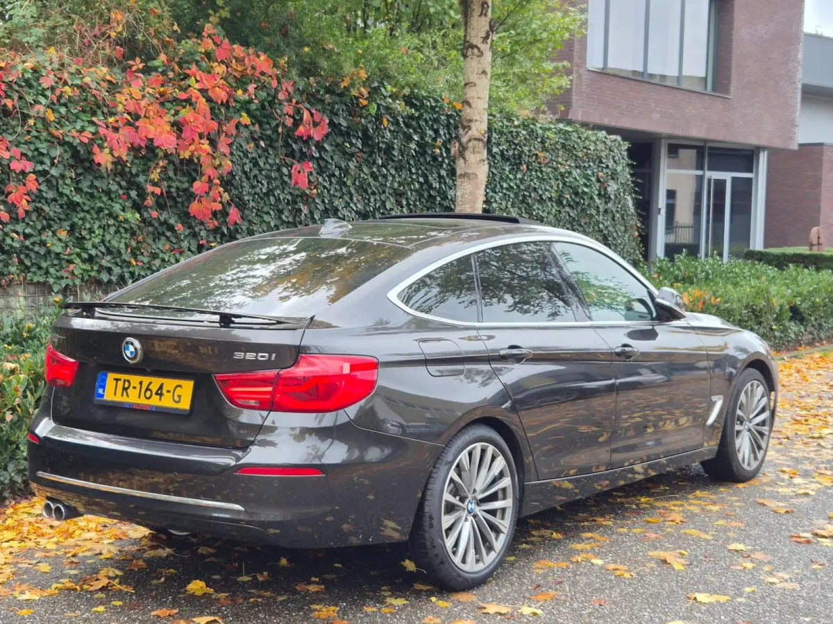 320i High Executive Panorama Apple CarPlay Camera Dig. Dash 6WB NBT Evo GR Navi NAP