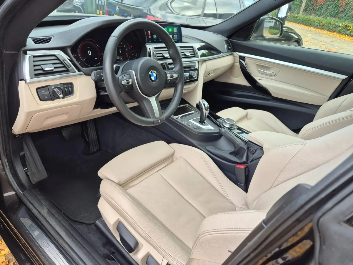 320i High Executive Panorama Apple CarPlay Camera Dig. Dash 6WB NBT Evo GR Navi NAP
