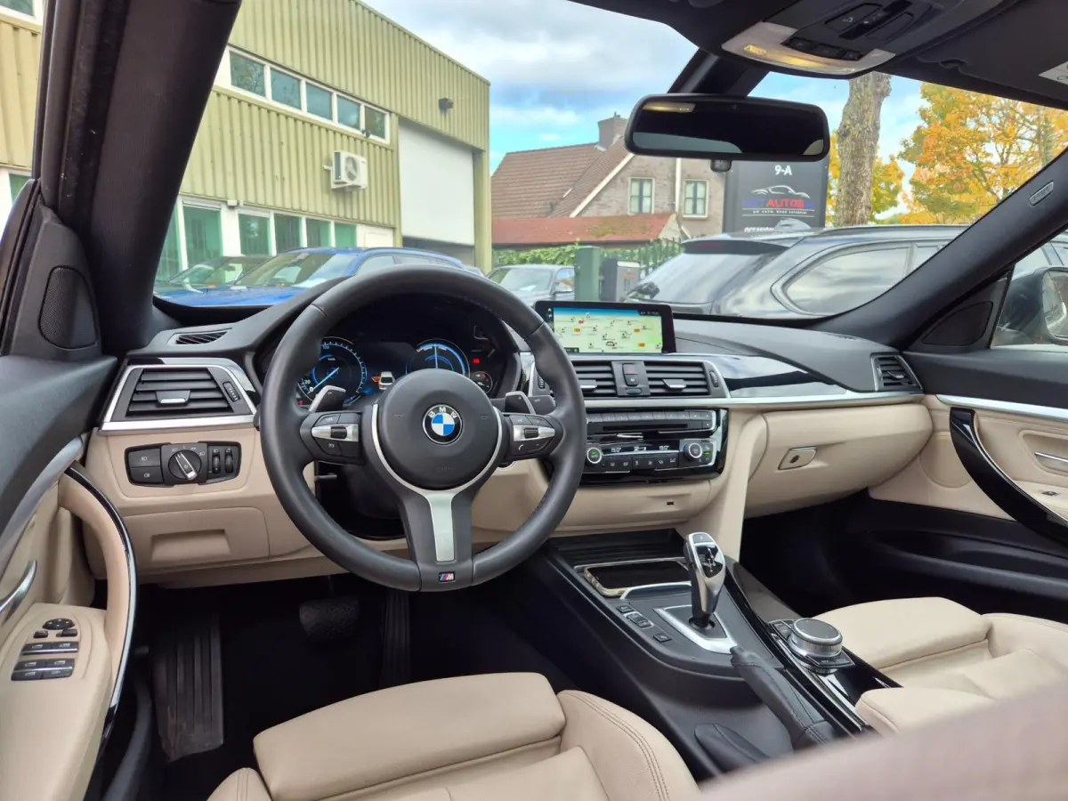 320i High Executive Panorama Apple CarPlay Camera Dig. Dash 6WB NBT Evo GR Navi NAP