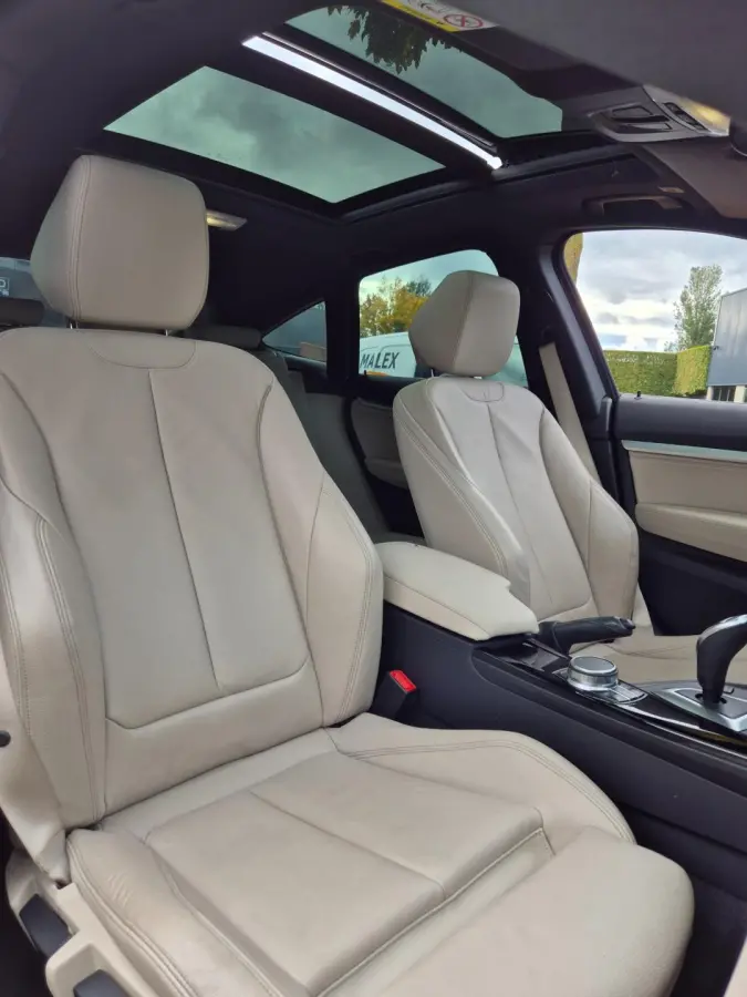 320i High Executive Panorama Apple CarPlay Camera Dig. Dash 6WB NBT Evo GR Navi NAP