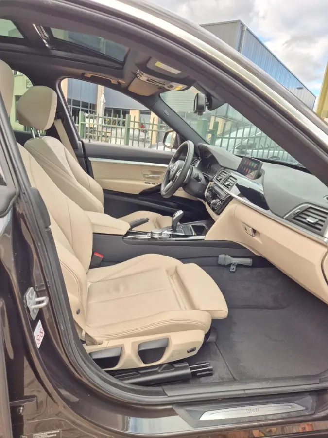 320i High Executive Panorama Apple CarPlay Camera Dig. Dash 6WB NBT Evo GR Navi NAP