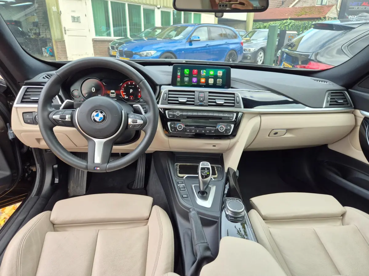 320i High Executive Panorama Apple CarPlay Camera Dig. Dash 6WB NBT Evo GR Navi NAP