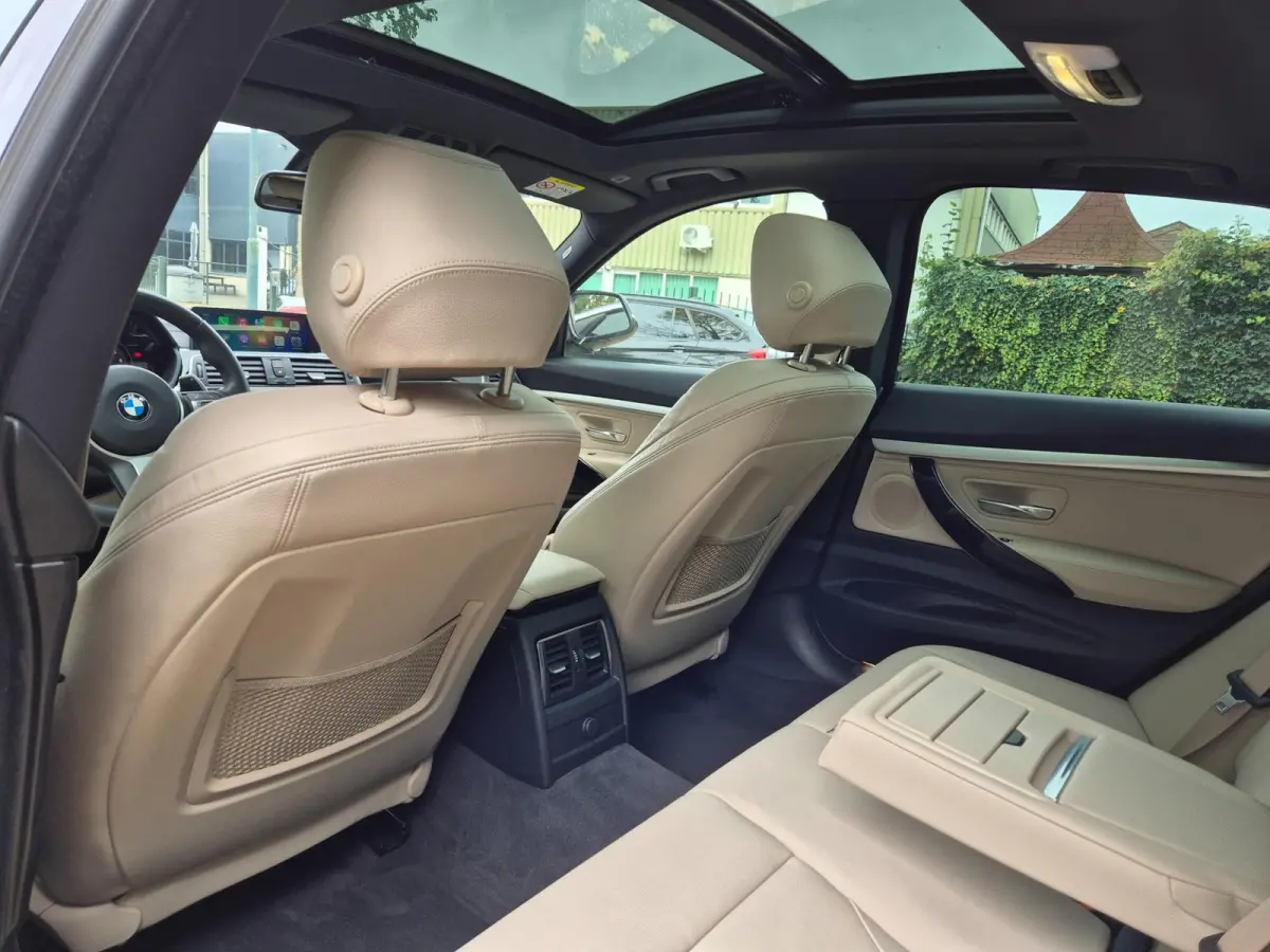 320i High Executive Panorama Apple CarPlay Camera Dig. Dash 6WB NBT Evo GR Navi NAP