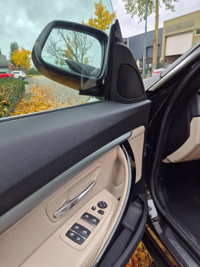 320i High Executive Panorama Apple CarPlay Camera Dig. Dash 6WB NBT Evo GR Navi NAP