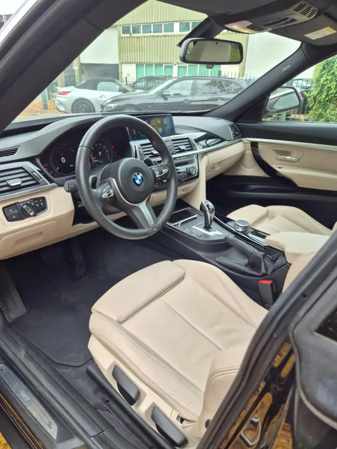 320i High Executive Panorama Apple CarPlay Camera Dig. Dash 6WB NBT Evo GR Navi NAP