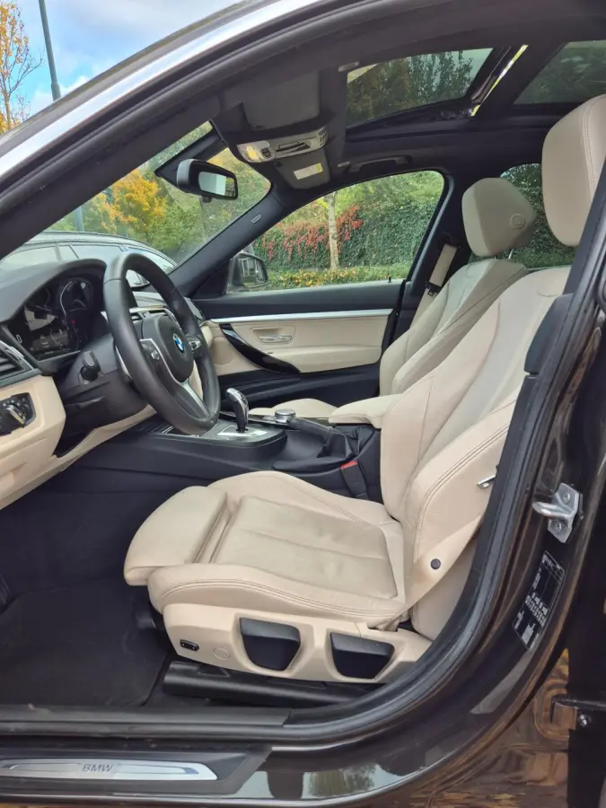 320i High Executive Panorama Apple CarPlay Camera Dig. Dash 6WB NBT Evo GR Navi NAP