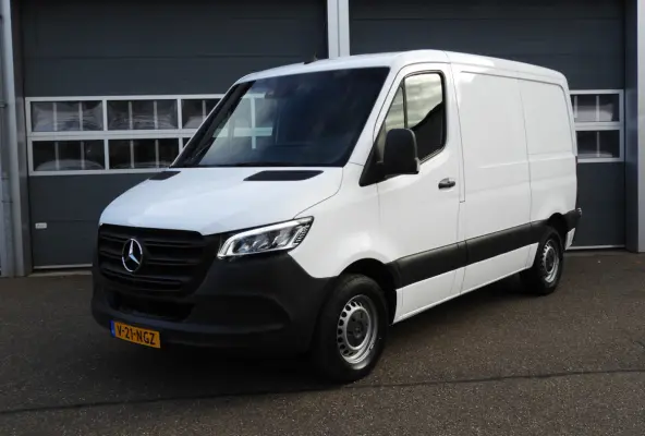 315 1.9 CDI L1H1 RWD AUT | LED | 360° | NAV | DISTRONIC