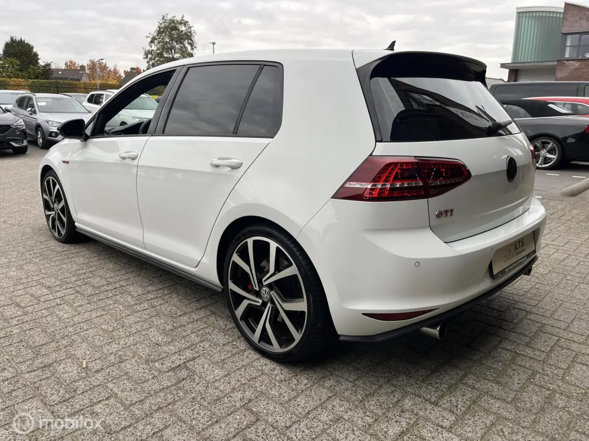 2.0 TSI GTI Performance NAVI*CARPLAY*CRUISE*