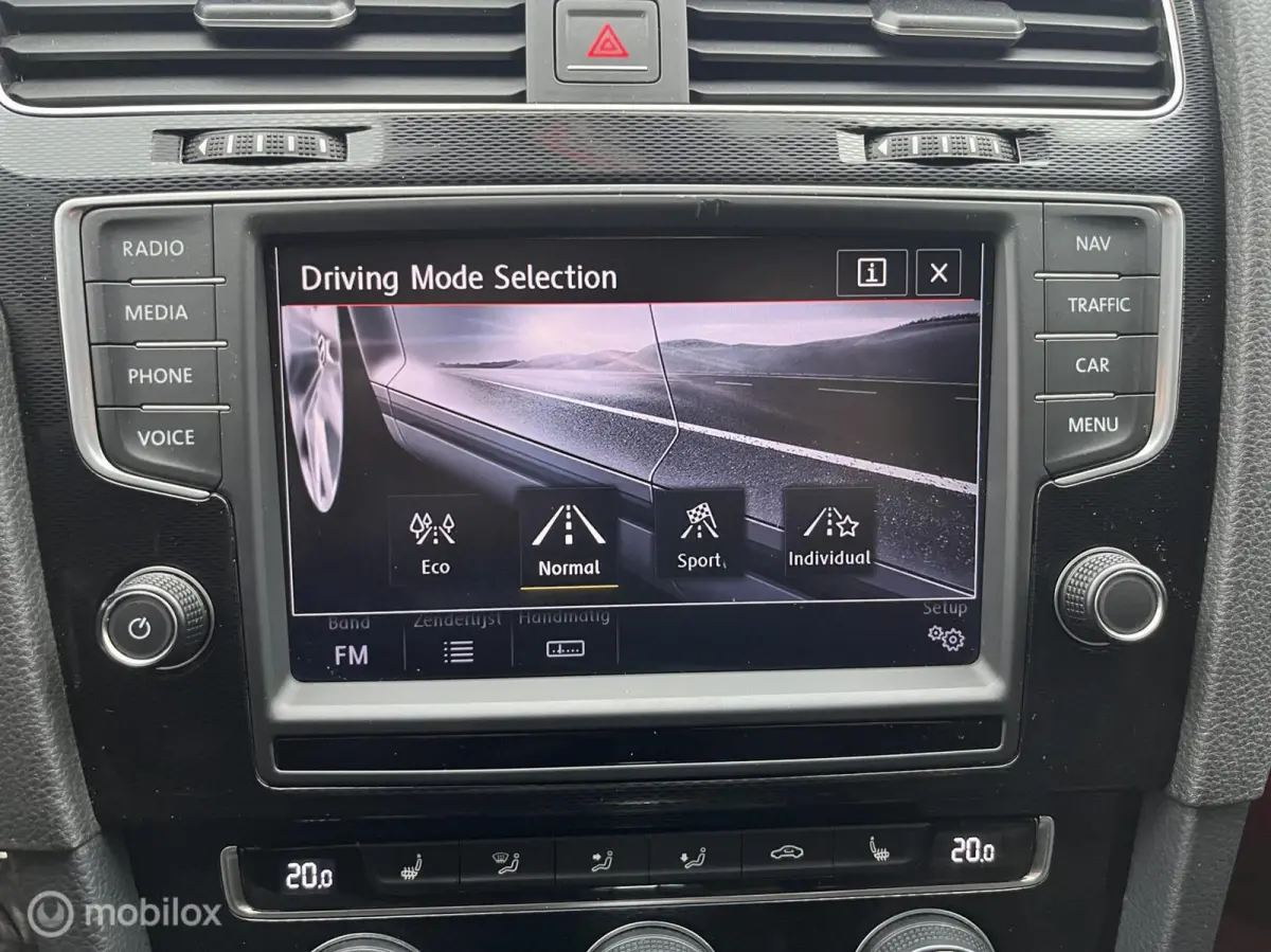 2.0 TSI GTI Performance NAVI*CARPLAY*CRUISE*